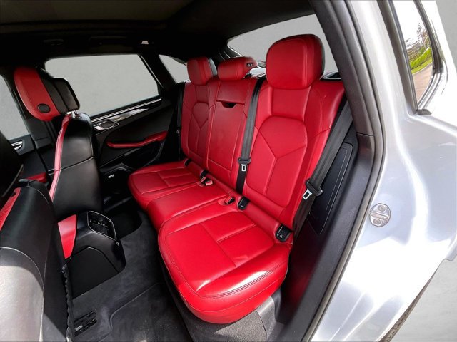 Used 2021 Porsche Macan AWD/4WD image 25