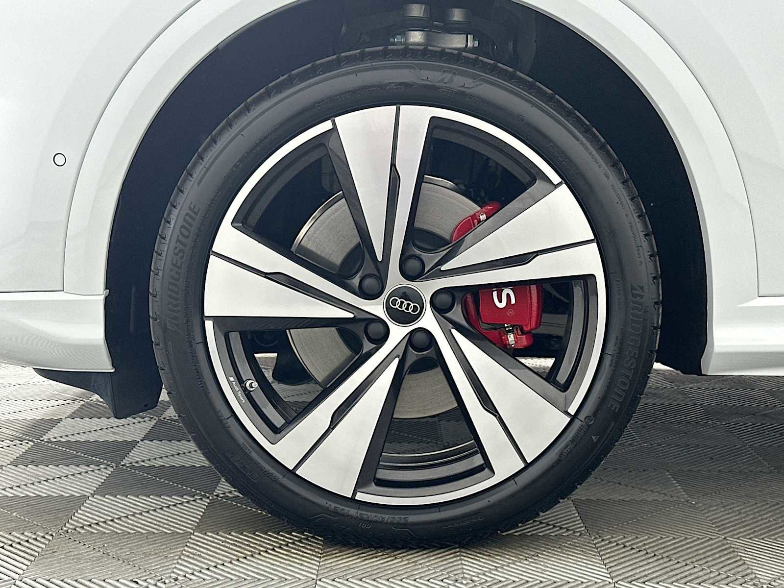 New 2026 Audi SQ5 Premium Plus AWD/4WD image 29