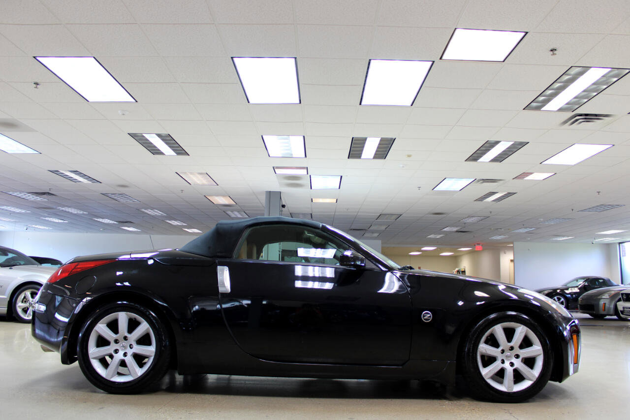 Used 2004 Nissan 350Z Touring image 25