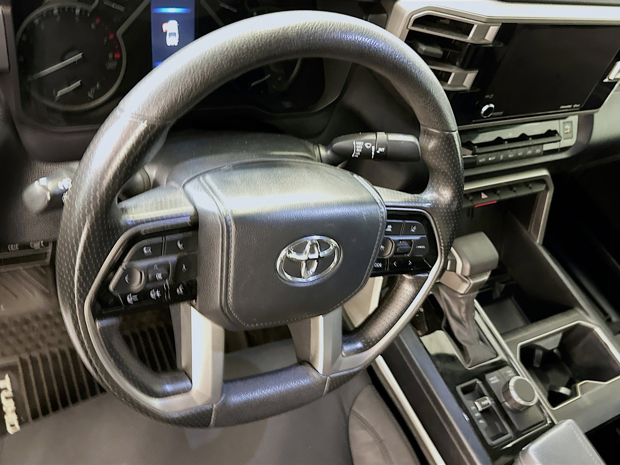 Used 2023 Toyota Tundra SR5 w/ SR5 Convenience Package image 18