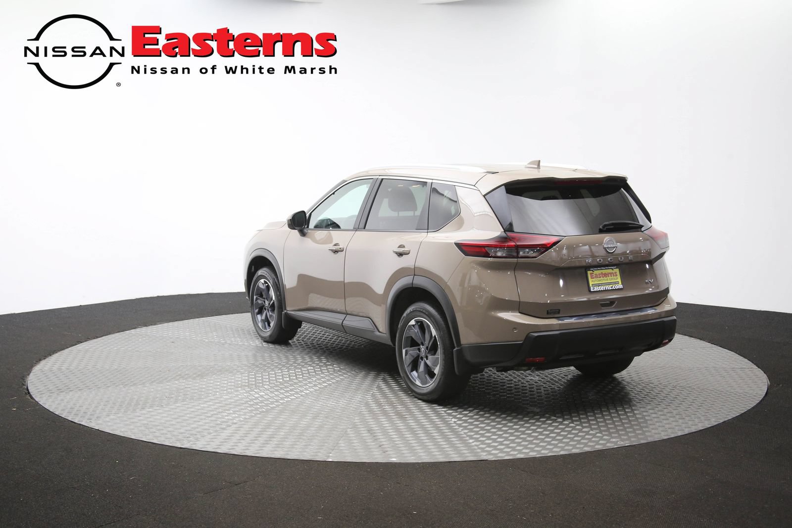 Used 2024 Nissan Rogue SV w/ SV Premium Package FWD image 64