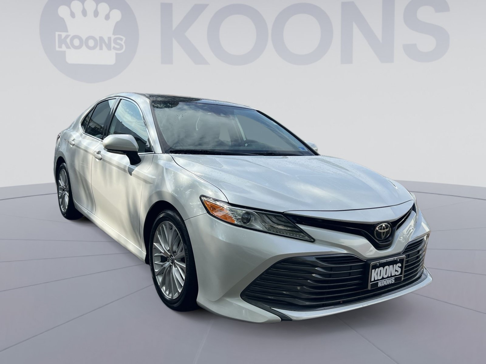 Used 2020 Toyota Camry XLE FWD image 7