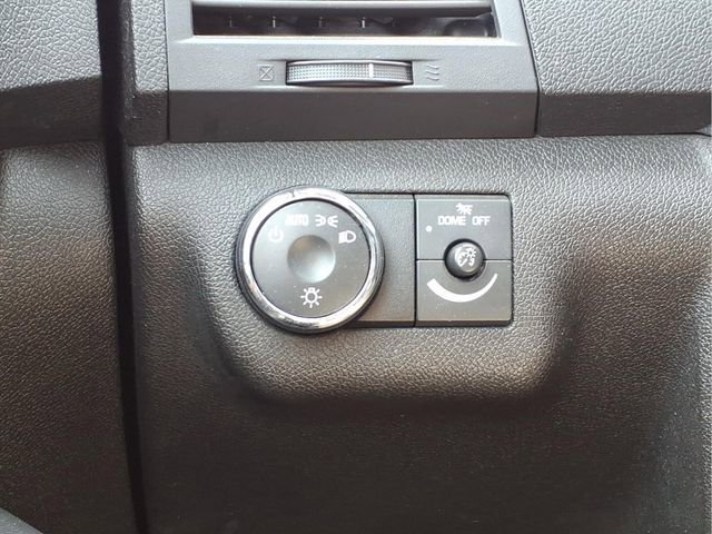 Used 2010 Chevrolet Traverse LT w/ Personal Connectivity Package FWD image 15