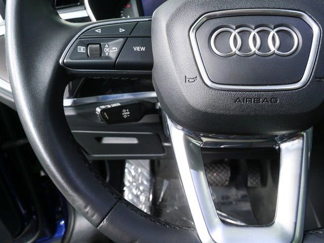 Used 2023 Audi Q3 2.0T Premium w/ Convenience Package AWD/4WD image 9