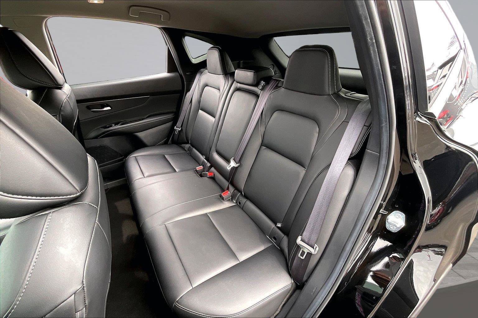 Certified 2025 Nissan Murano SV FWD image 26