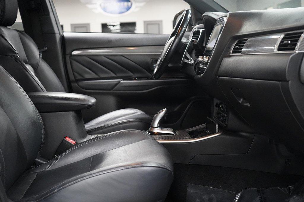 Used 2022 Mitsubishi Outlander SEL AWD/4WD image 33