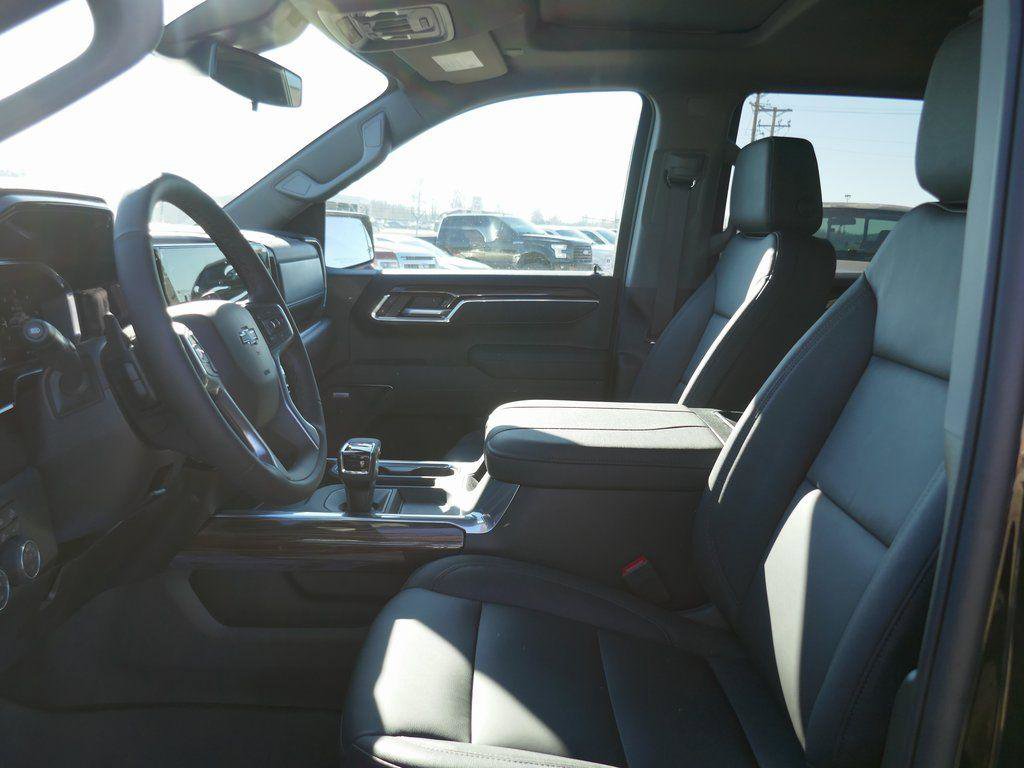 New 2026 Chevrolet Silverado 1500 RST w/ RST All Star Premium Package image 12