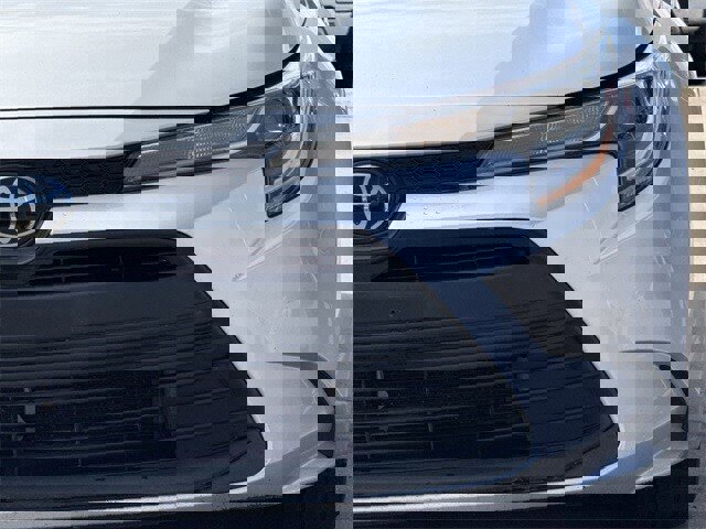 Used 2023 Toyota Corolla LE image 9