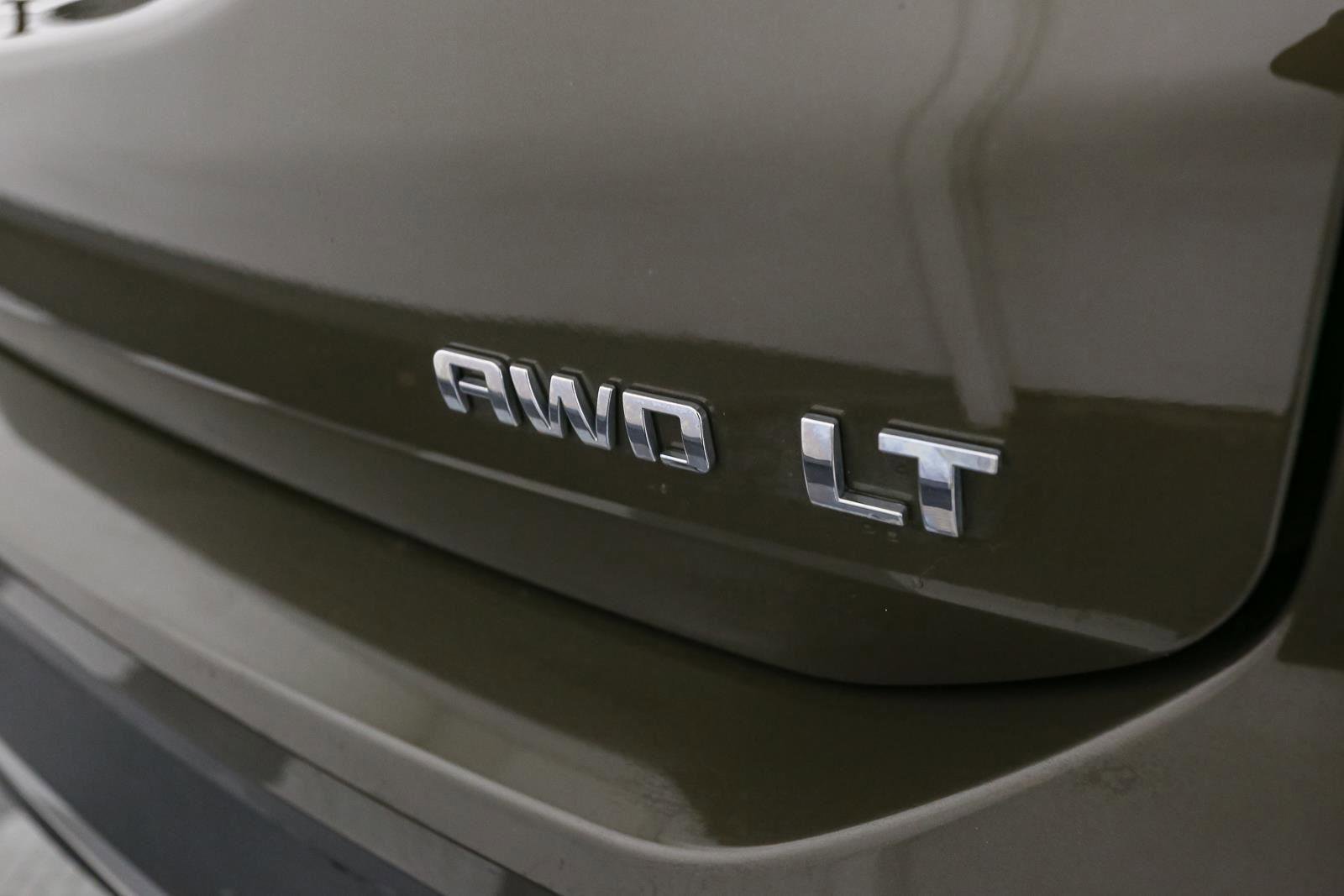 Used 2023 Chevrolet Equinox LT AWD/4WD image 13