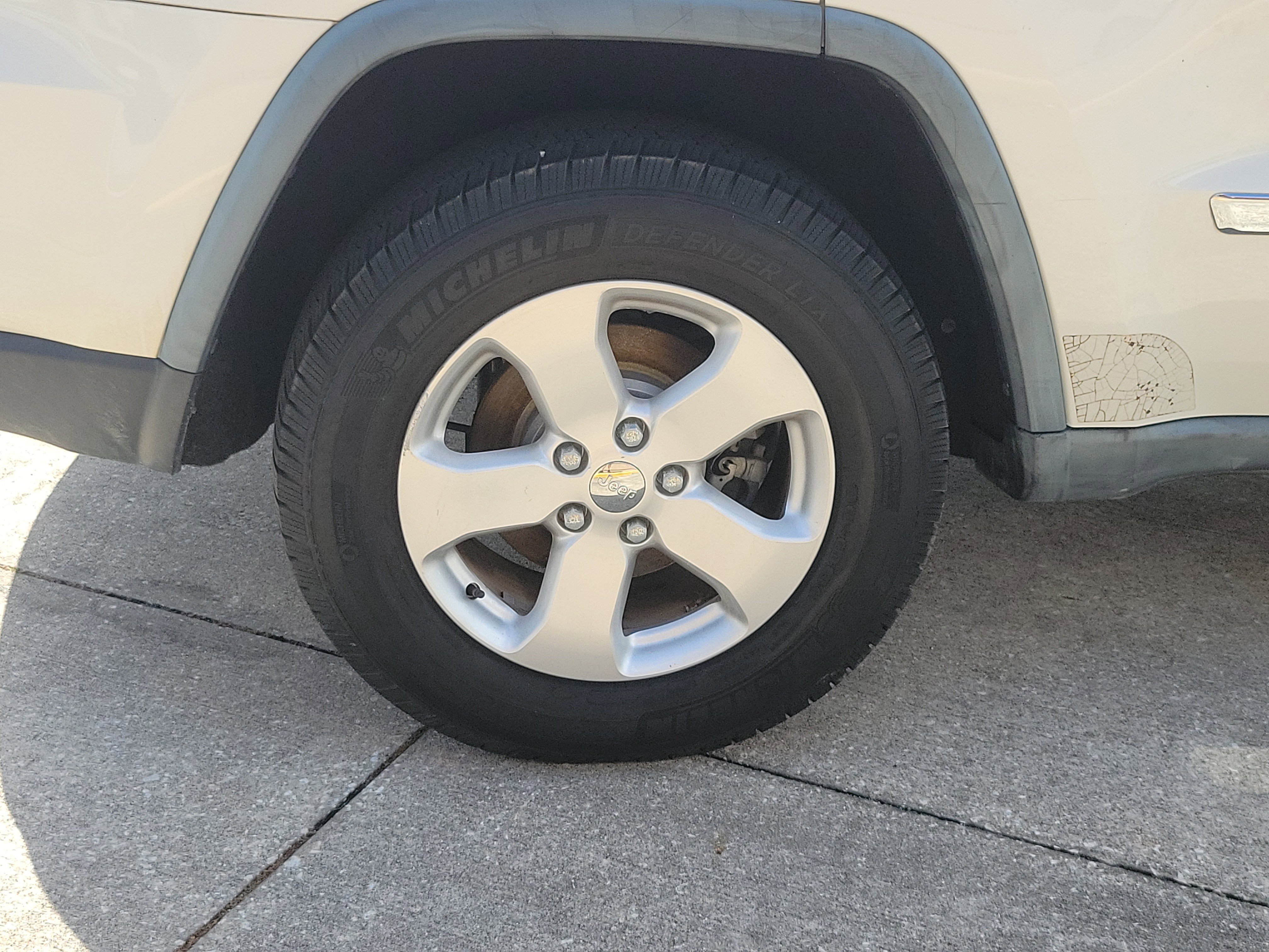 Used 2011 Jeep Grand Cherokee Laredo image 5