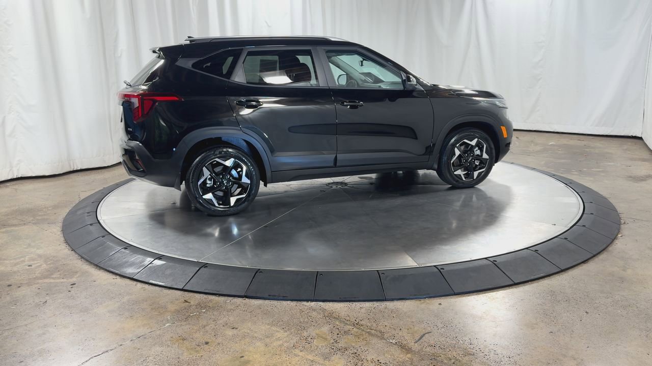 Certified 2025 Kia Seltos S AWD/4WD image 6