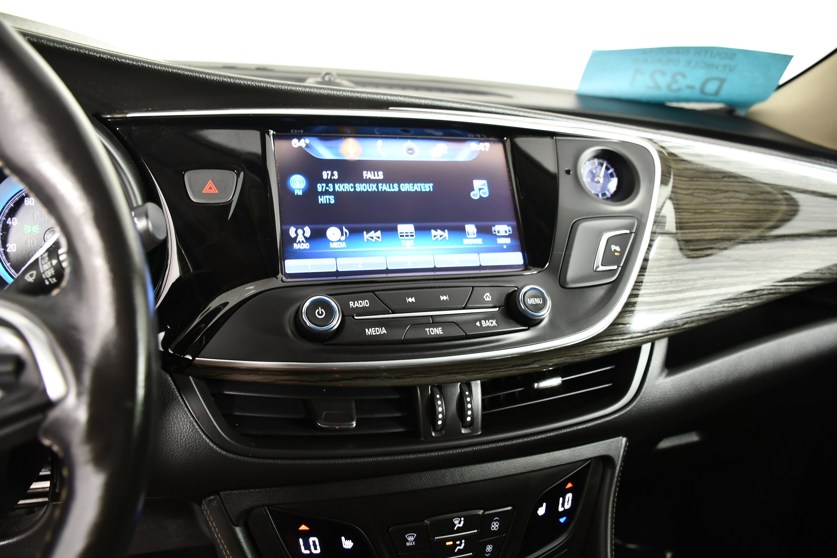Used 2018 Buick Envision Essence AWD/4WD image 26