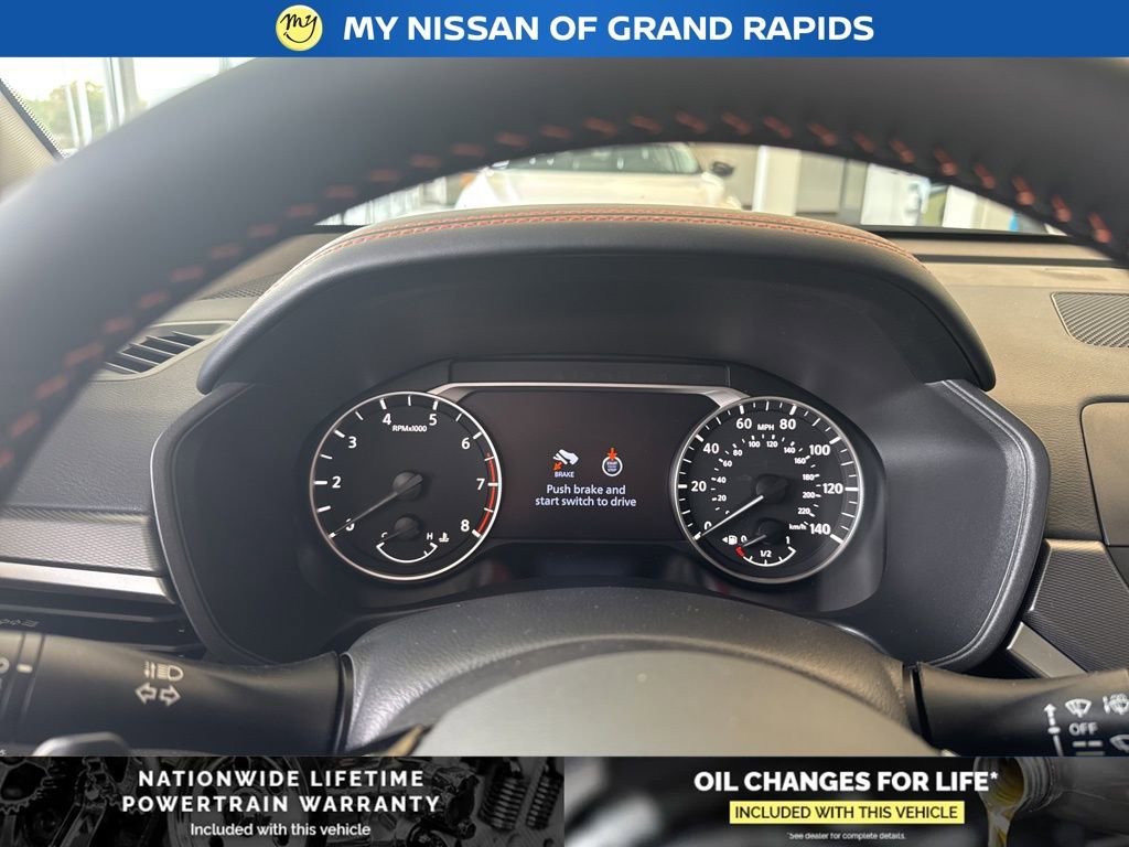 New 2025 Nissan Altima 2.5 SR image 17