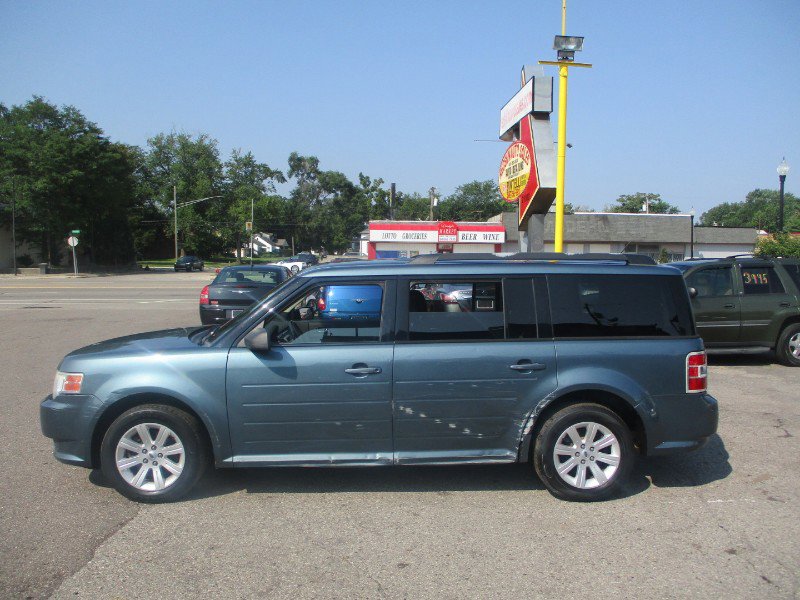 Used 2010 Ford Flex SE image 4