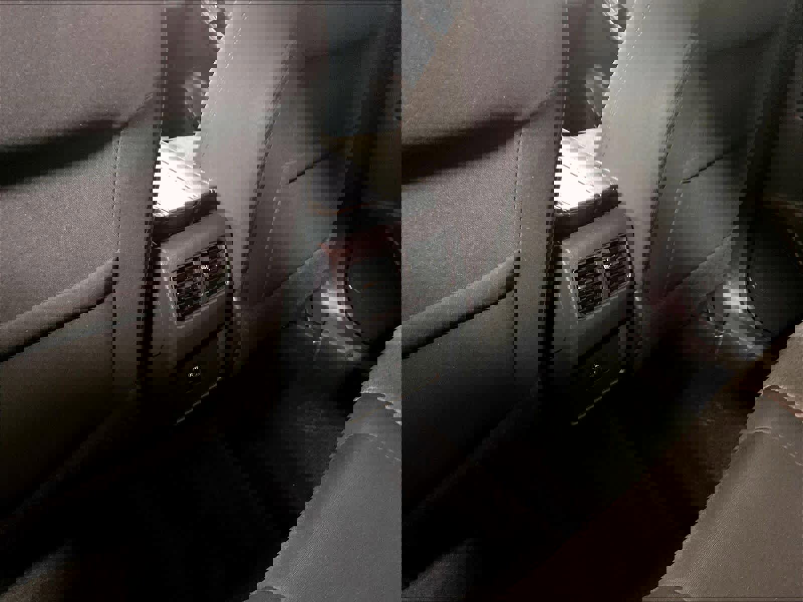 Used 2022 Nissan Rogue SV image 27