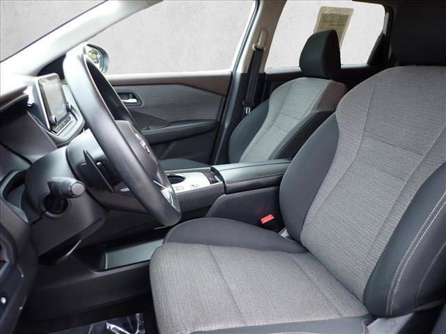 Used 2023 Nissan Rogue SV FWD image 11