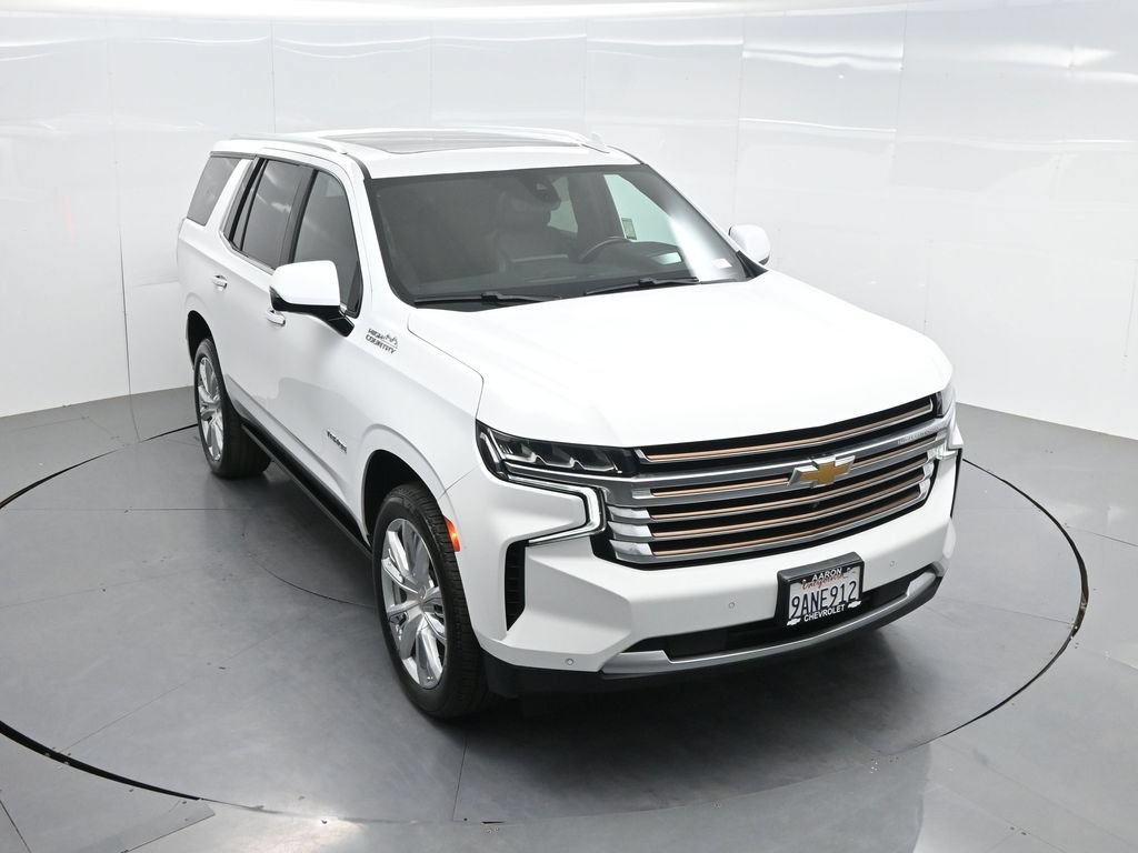 Used 2022 Chevrolet Tahoe High Country w/ Premium Package 2 AWD/4WD image 57