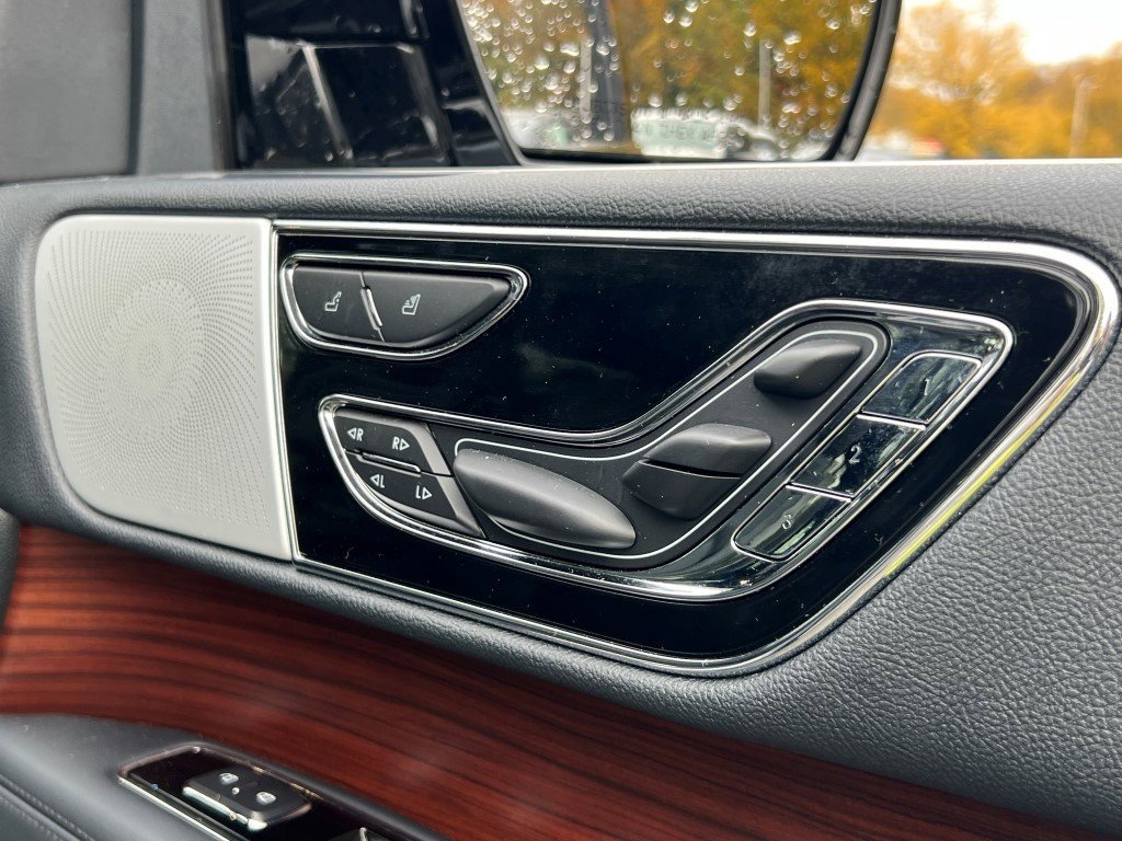 Certified 2023 Lincoln Navigator Reserve image 9