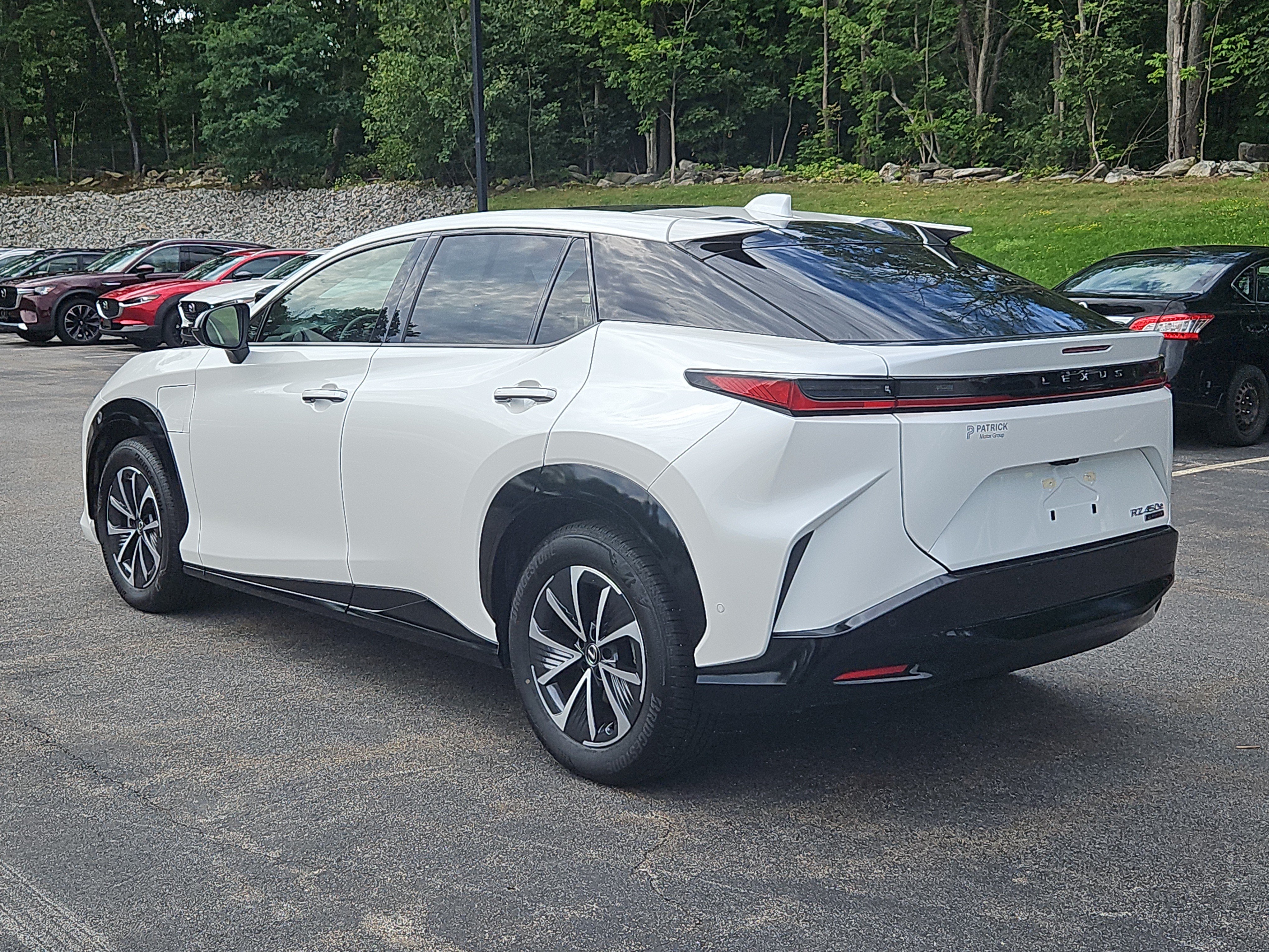 Used 2025 Lexus RZ 450e w/ Technology Package AWD/4WD image 27