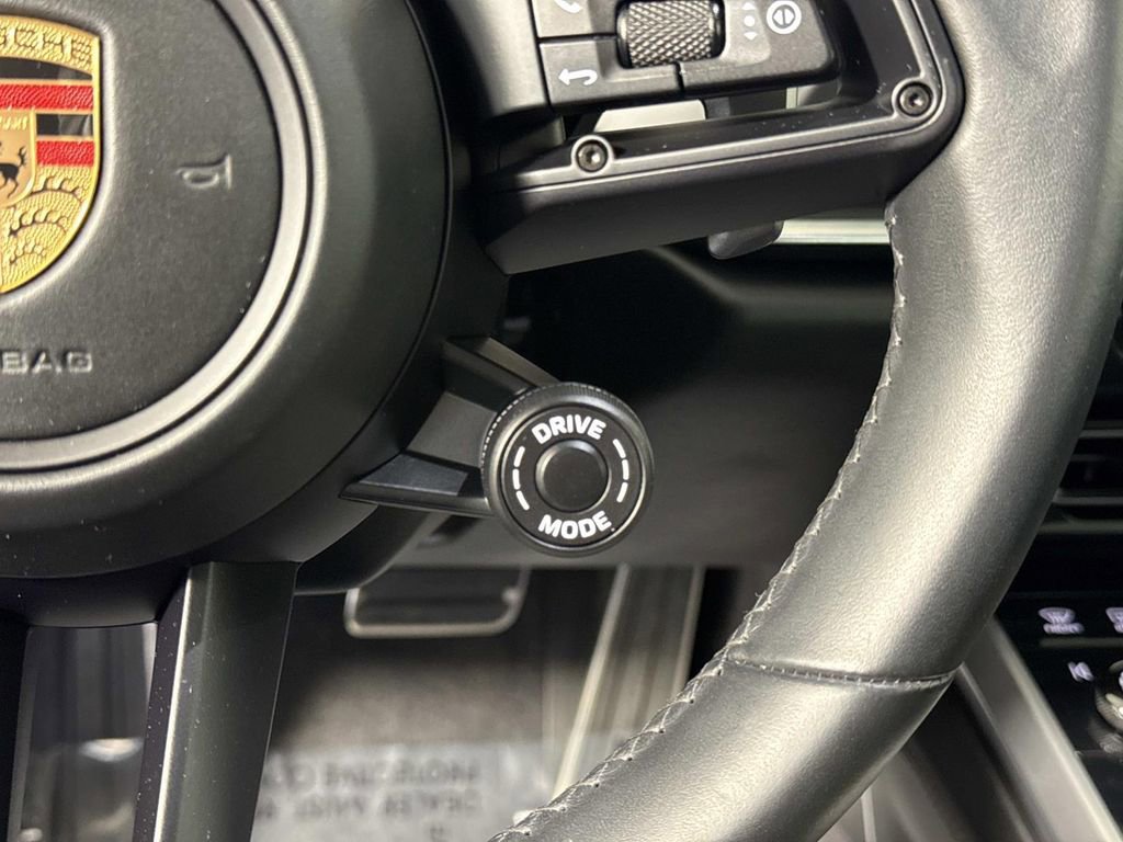 Used 2021 Porsche 911 Turbo S image 21