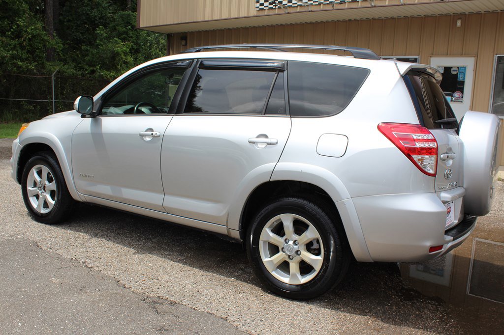 Used 2009 Toyota RAV4 Limited image 16