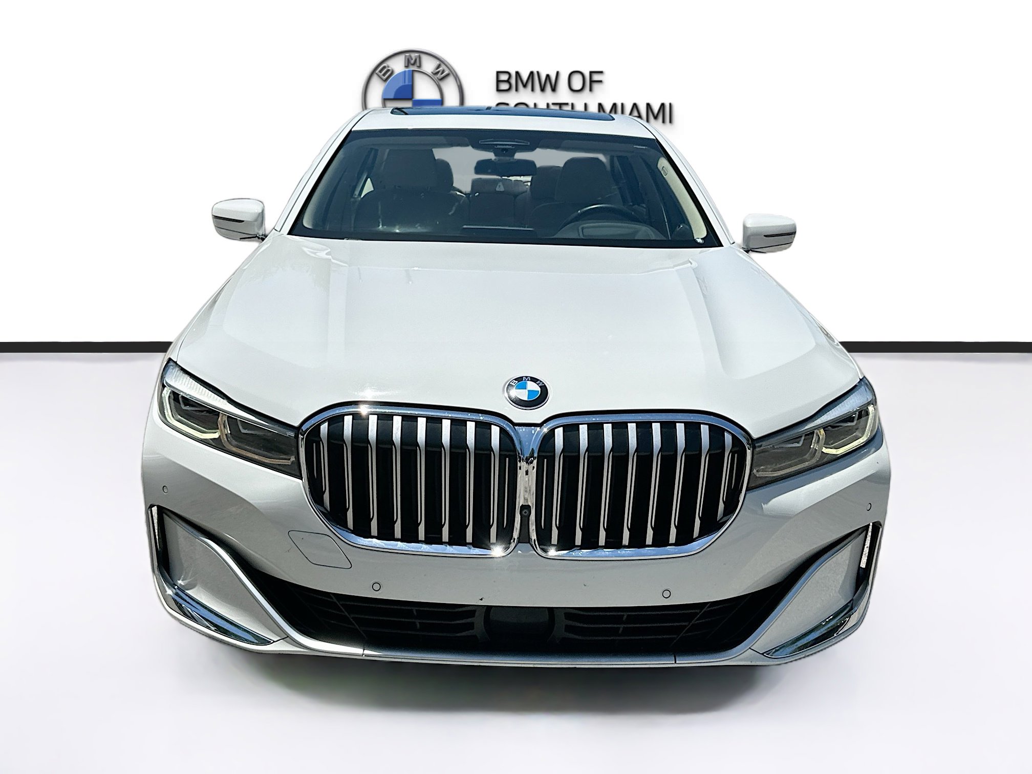 Used 2020 BMW 740i w/ Luxury Rear Seating Package RWD image 2