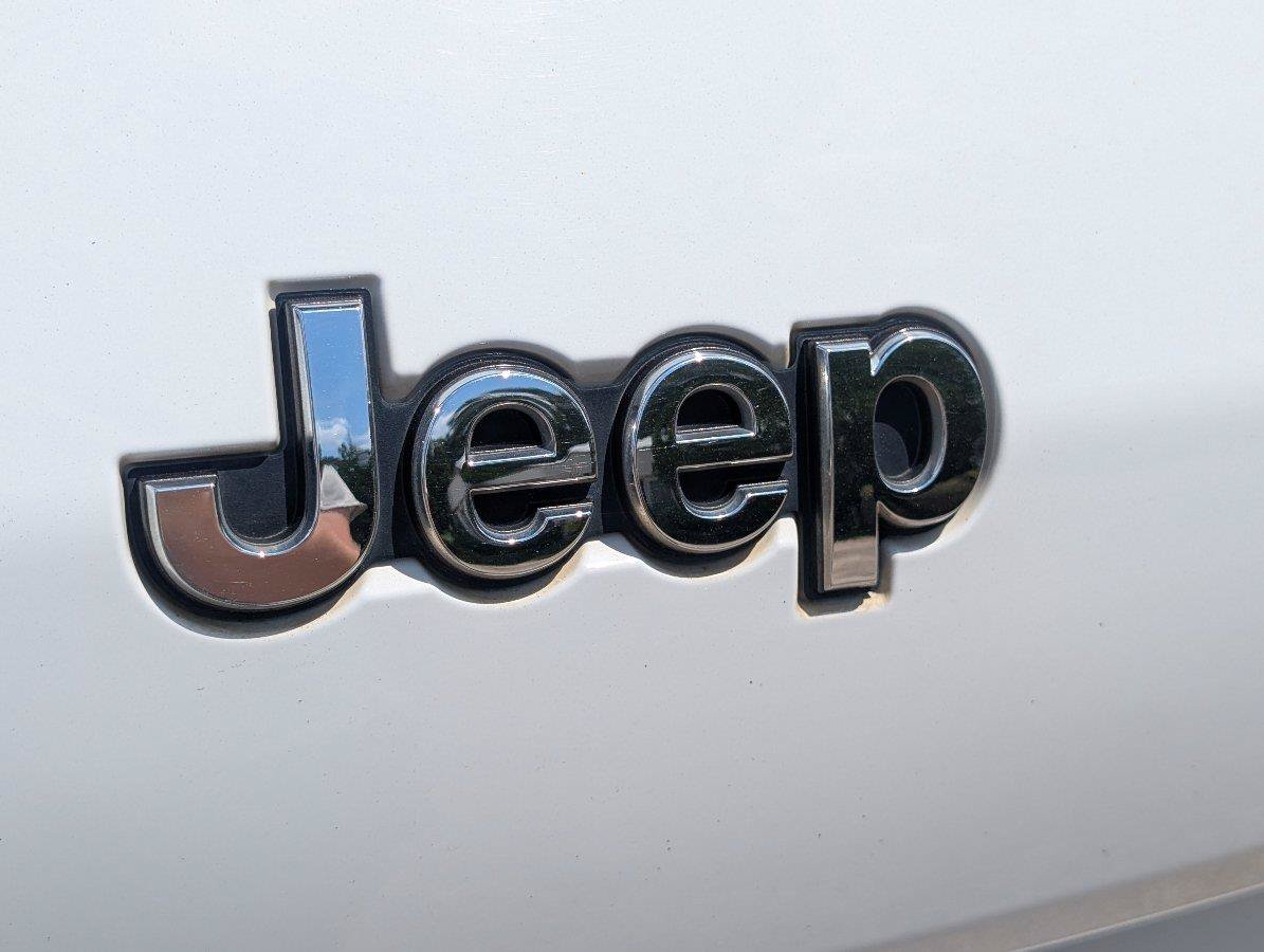 Used 2021 Jeep Grand Cherokee L Limited AWD/4WD image 6