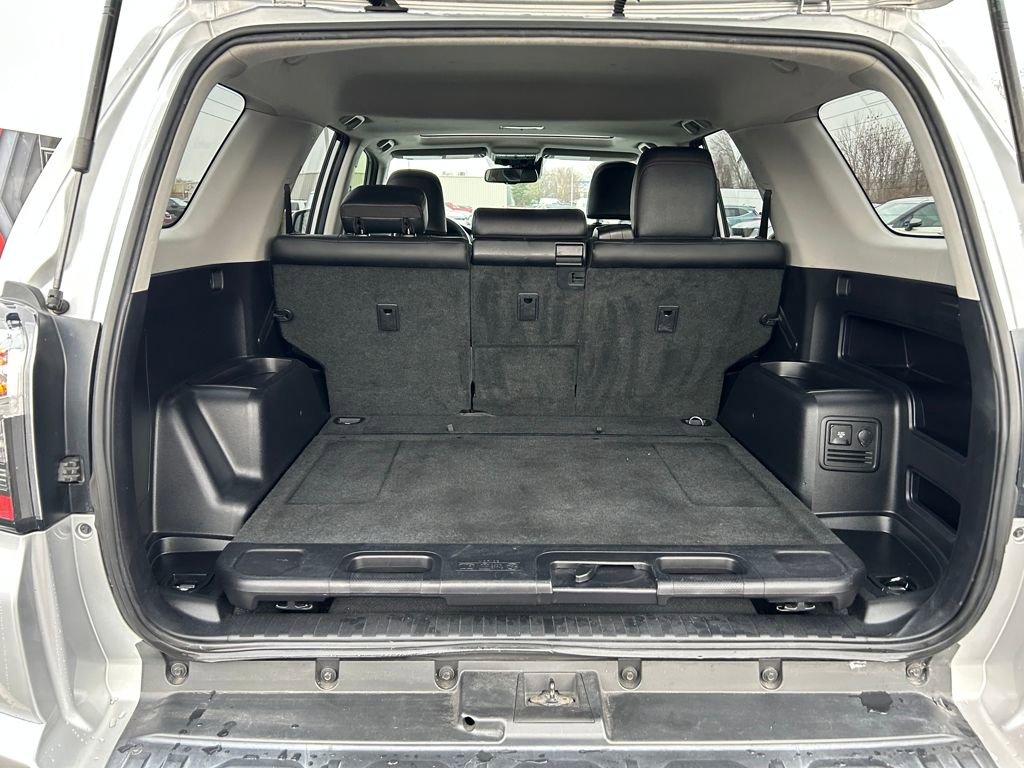 Used 2020 Toyota 4Runner TRD Off-Road Premium w/ Moonroof Package image 28