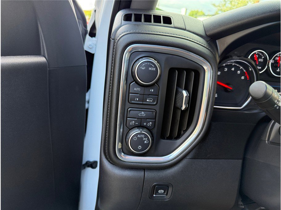 Used 2021 Chevrolet Silverado 1500 LT w/ Bed Protection Package image 25