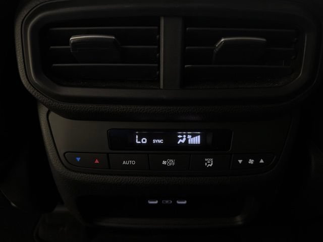 Used 2025 Honda Pilot EX-L image 29