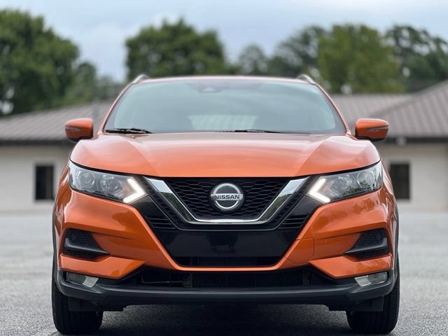 Used 2022 Nissan Rogue Sport SV FWD image 2