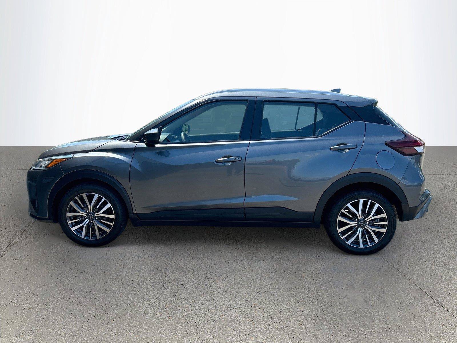 Used 2024 Nissan Kicks SV FWD image 7