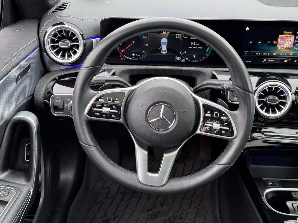 Used 2022 Mercedes-Benz CLA 250 4MATIC image 12
