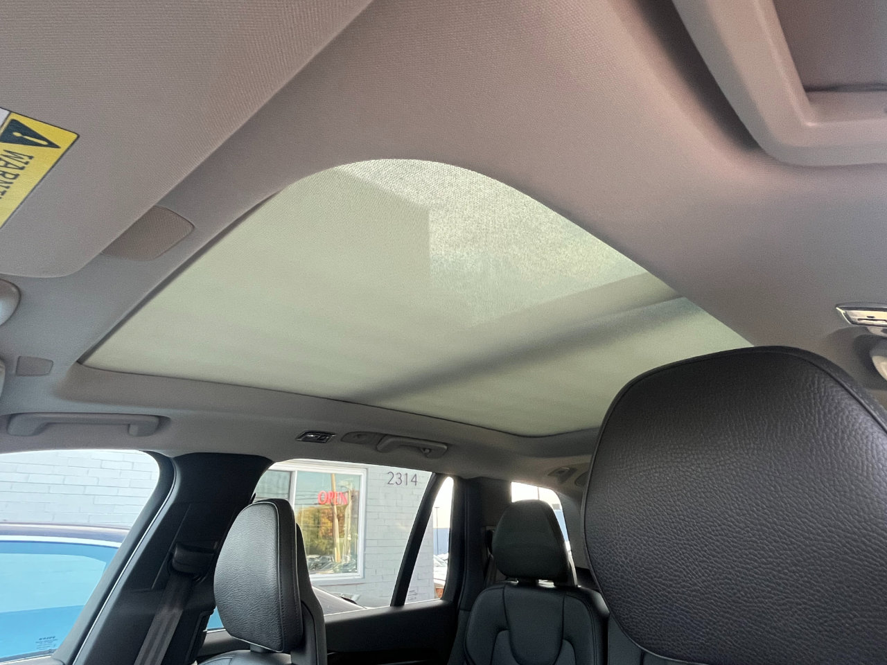 Used 2016 Volvo XC90 T8 Momentum image 44