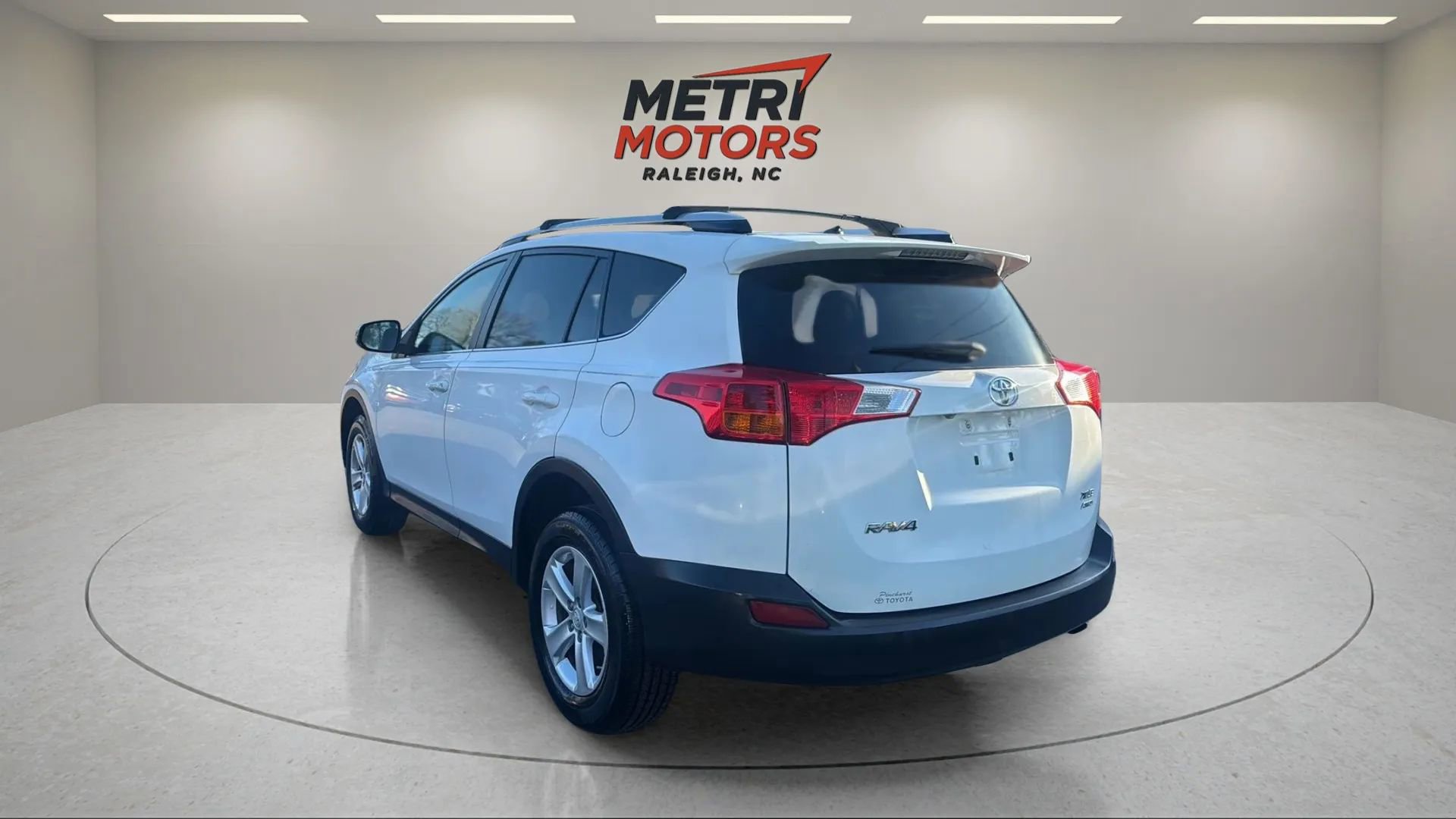 Used 2013 Toyota RAV4 XLE AWD/4WD image 6