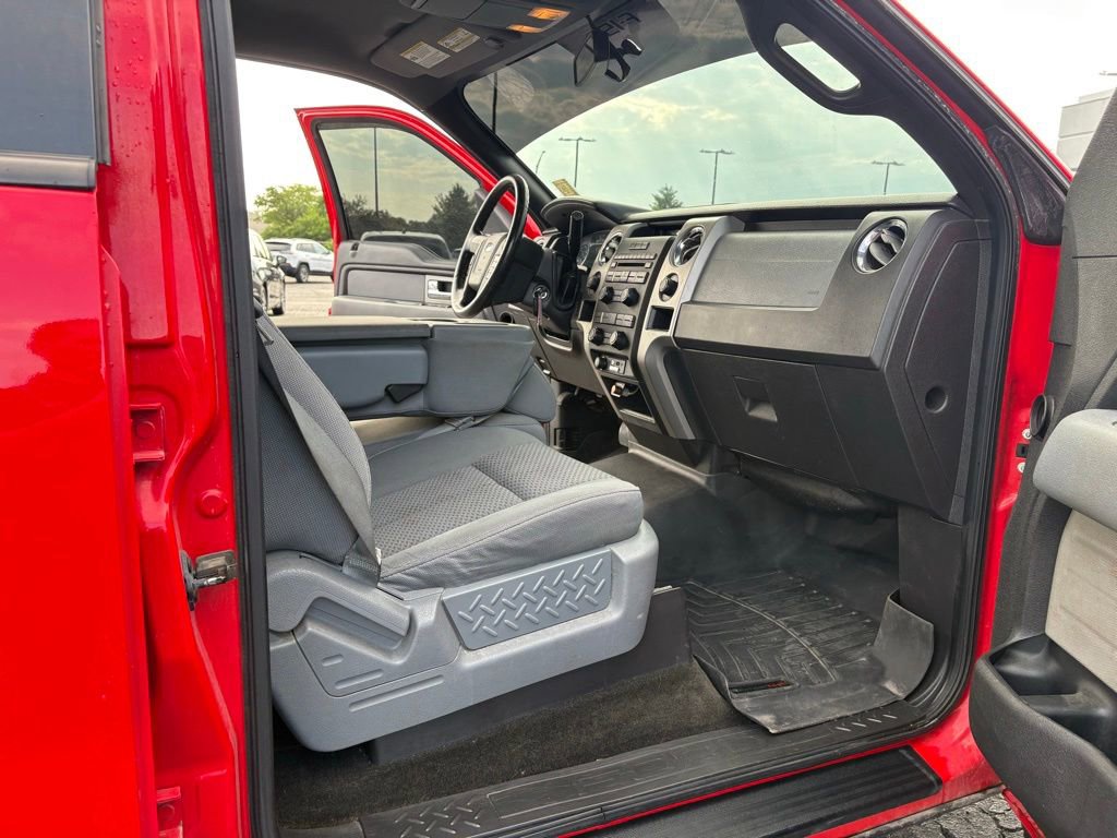Used 2011 Ford F150 XLT w/ XLT Chrome Pkg AWD/4WD image 10