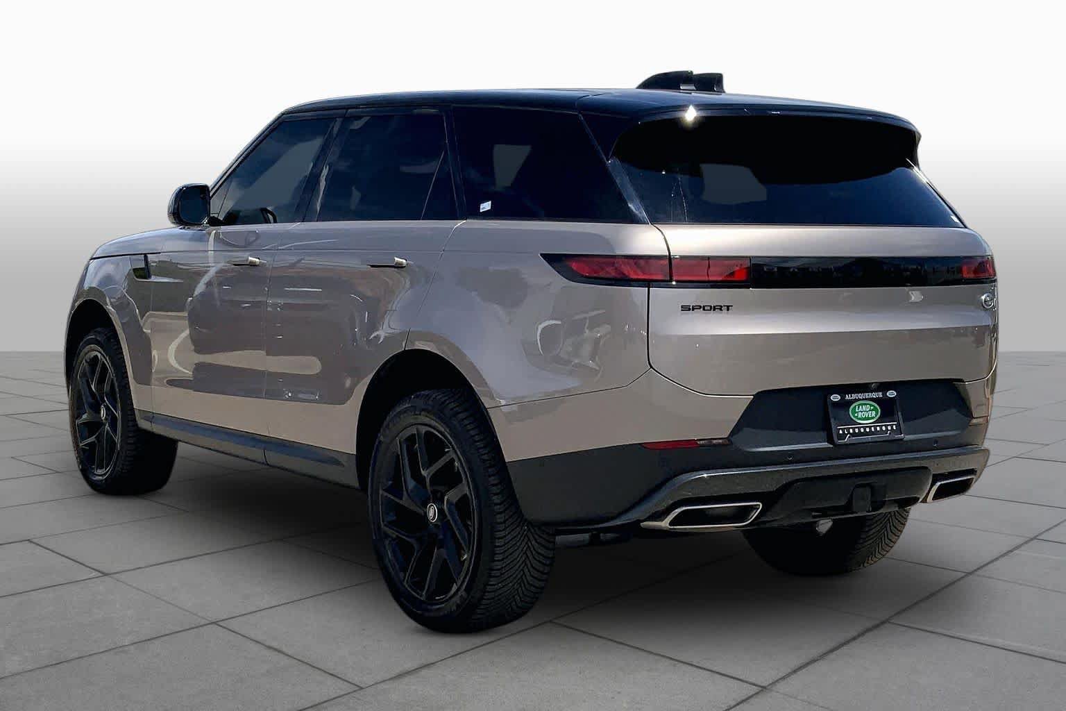 Used 2023 Land Rover Range Rover Sport SE AWD/4WD image 8