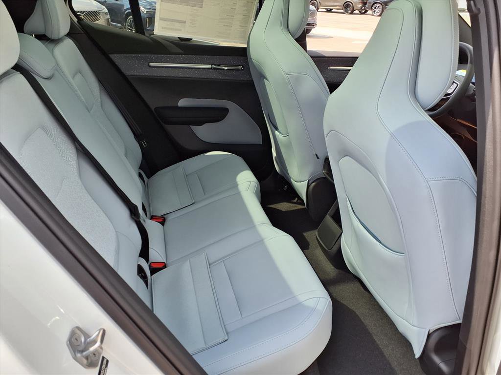 New 2026 Volvo EX30 Ultra w/ Protection Package Premier image 10