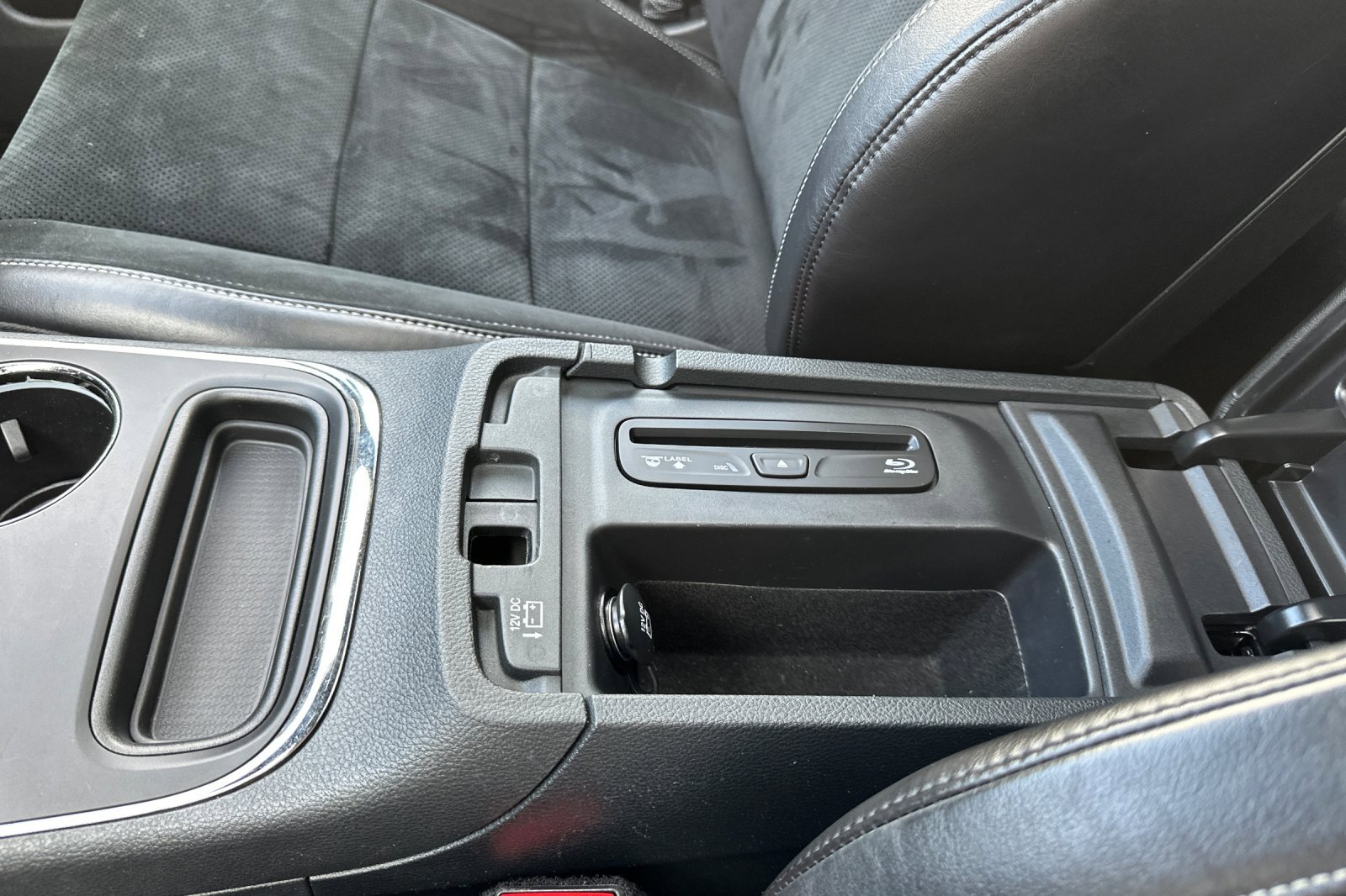 Used 2018 Dodge Durango SRT w/ SRT Interior Appearance Group image 33