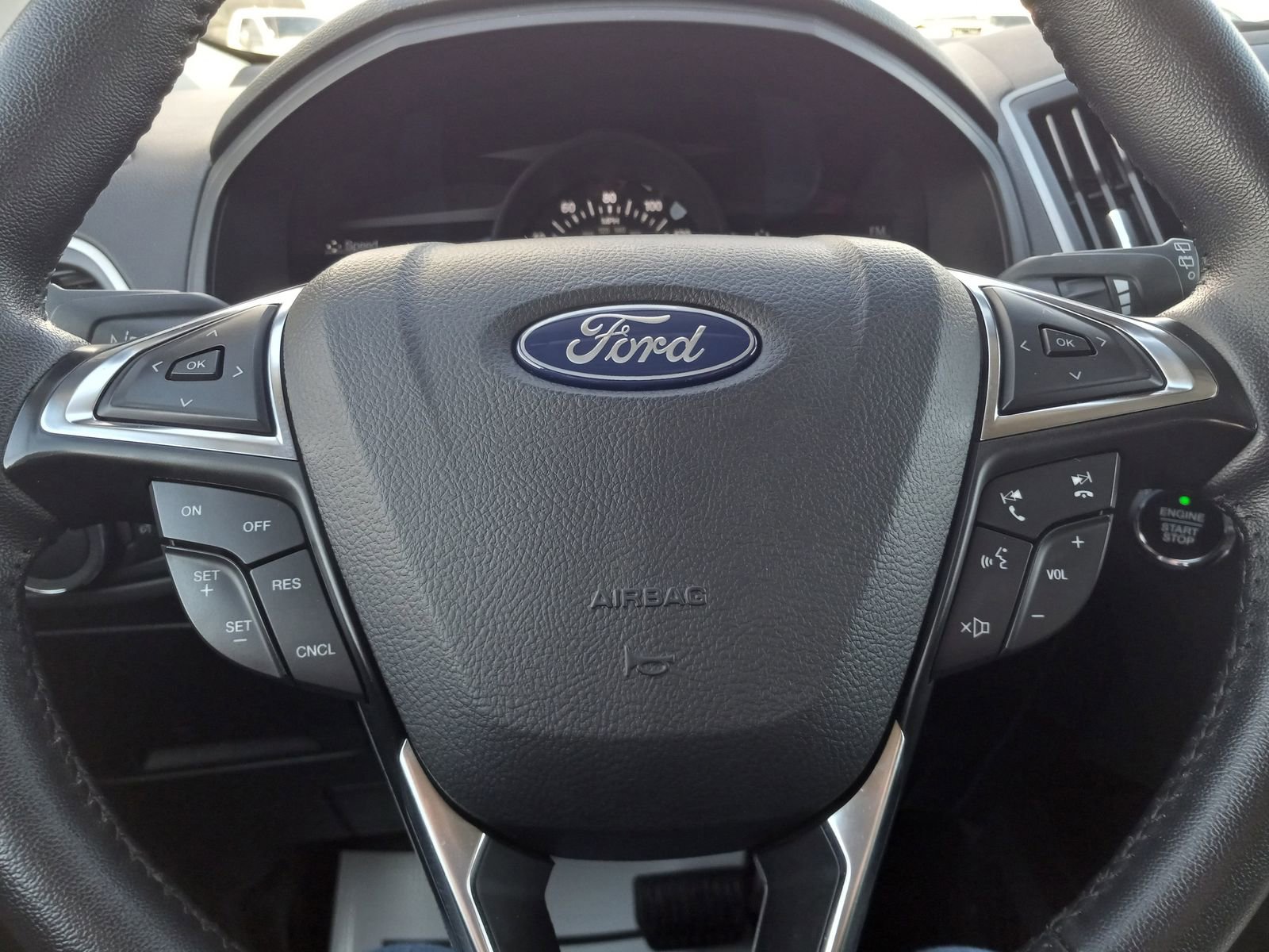 Used 2024 Ford Edge SEL AWD/4WD image 18
