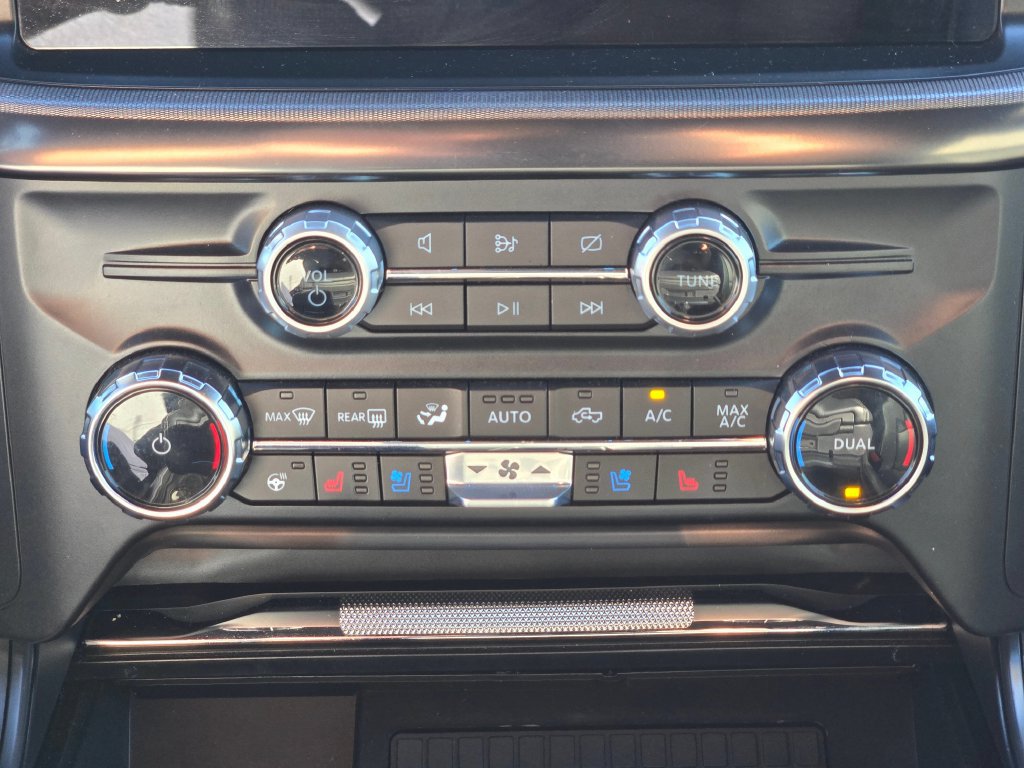 Used 2024 Ford F150 Lariat w/ Equipment Group 502A High AWD/4WD image 30