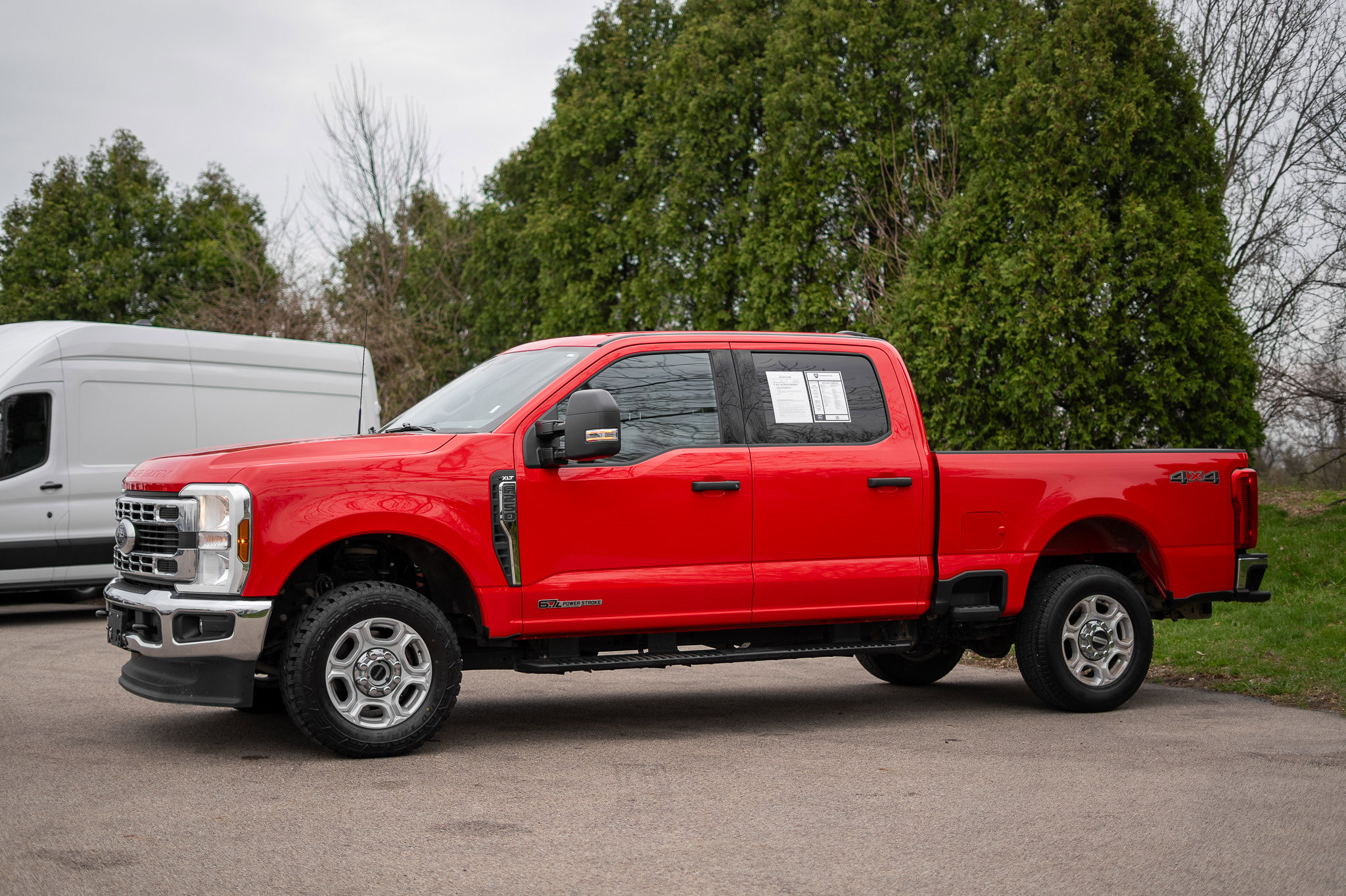 Used 2025 Ford F250 XLT image 9