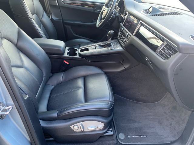 Used 2020 Porsche Macan AWD/4WD image 20