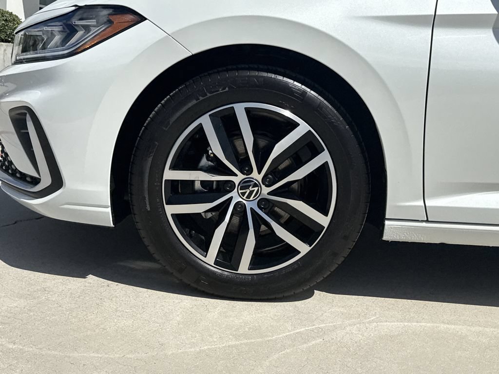 New 2026 Volkswagen Jetta SE FWD image 11