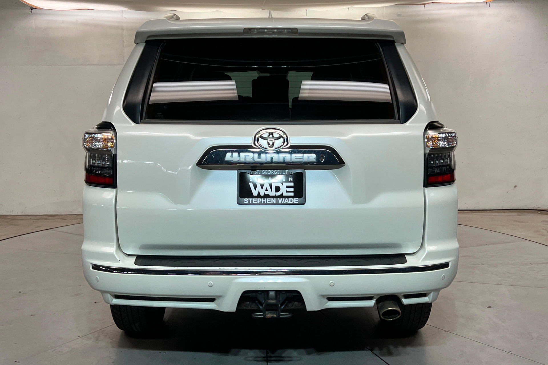 Used 2023 Toyota 4Runner Limited AWD/4WD image 5