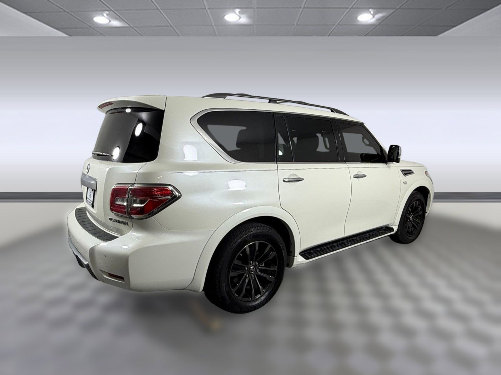 Used 2020 Nissan Armada Platinum w/ Captain's Chairs Package image 9