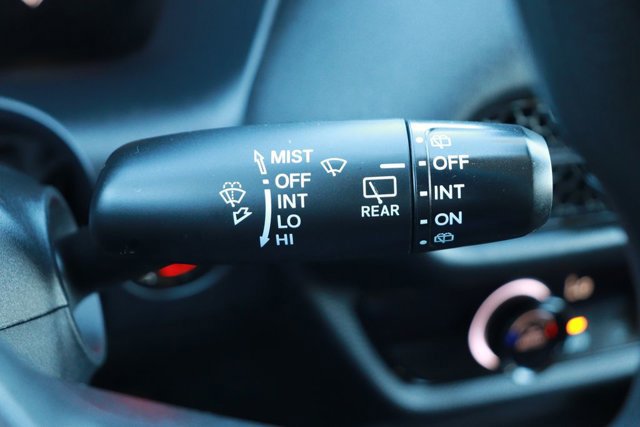 Used 2024 Honda HR-V LX image 22