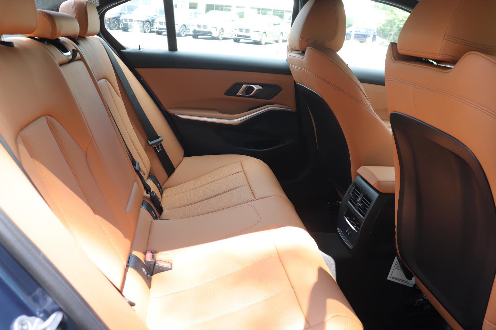 New 2025 BMW 330i Sedan w/ Convenience Package image 20