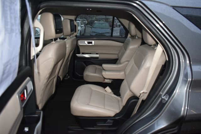 Used 2022 Ford Explorer Limited image 39