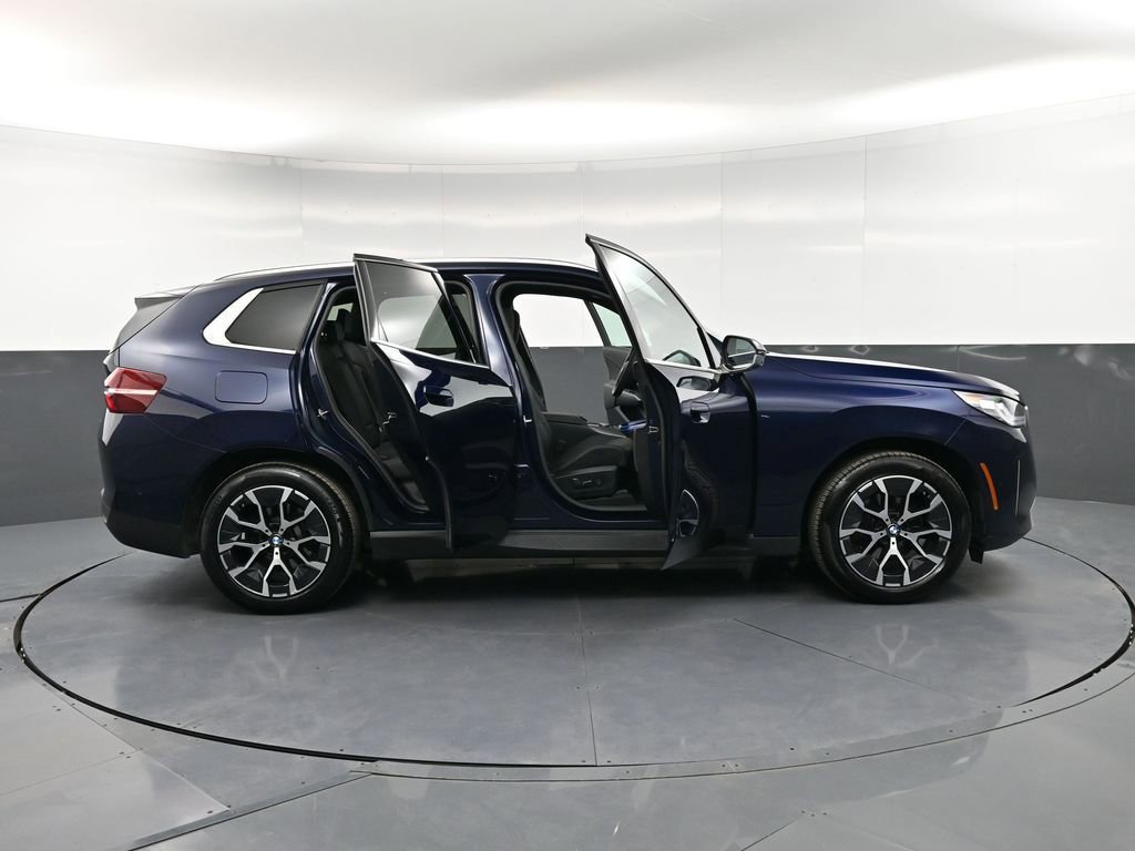 Used 2025 BMW X3 xDrive30i image 37